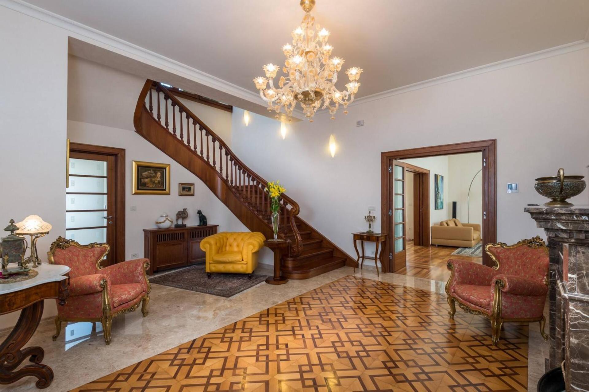 Meje Heated Pool, Jacuzzi, Sauna Vila *