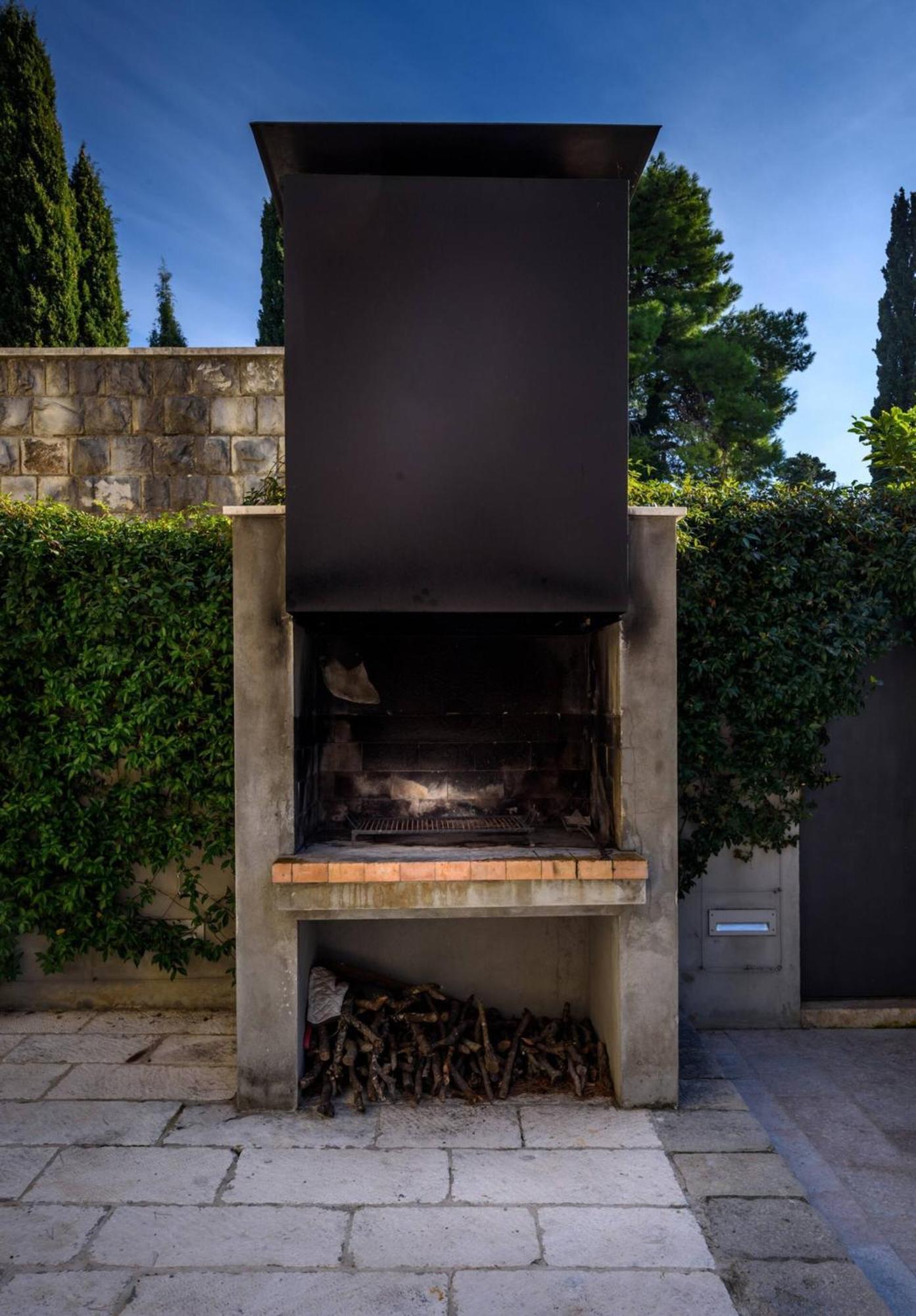 Meje Heated Pool, Jacuzzi, Sauna Vila Split