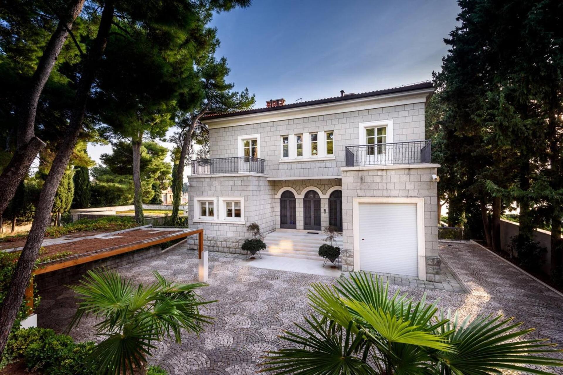 Meje Heated Pool, Jacuzzi, Sauna Vila *